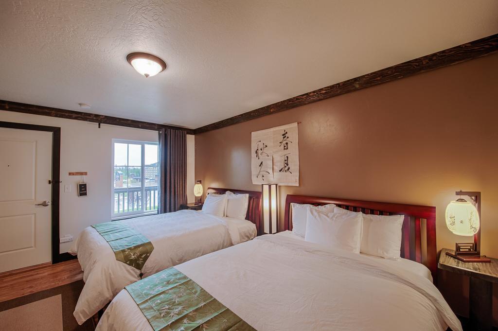 Tao'S Inn West Yellowstone Exterior photo