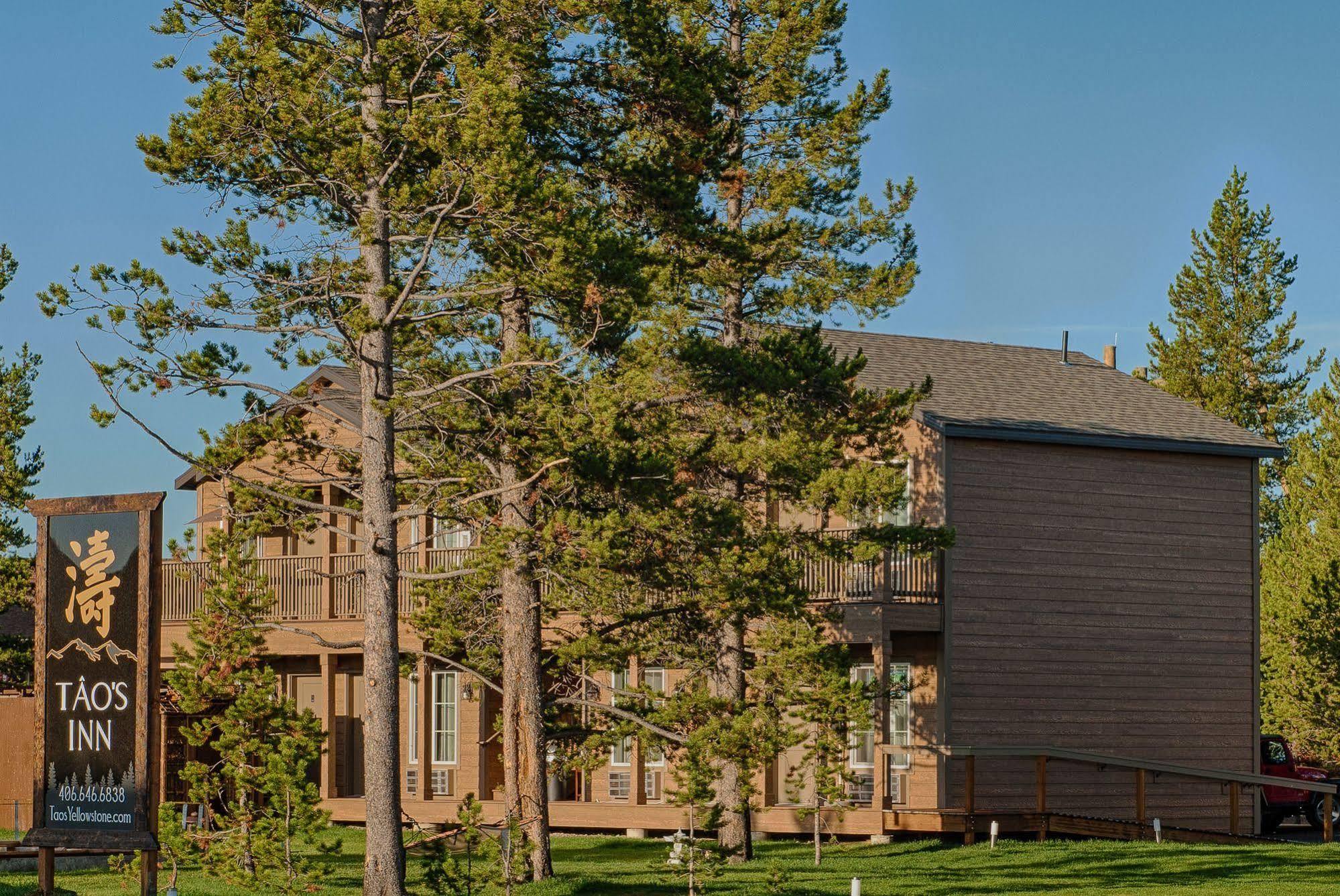 Tao'S Inn West Yellowstone Exterior photo